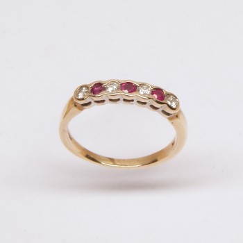 9ct Gold Ruby/Diamond Ring